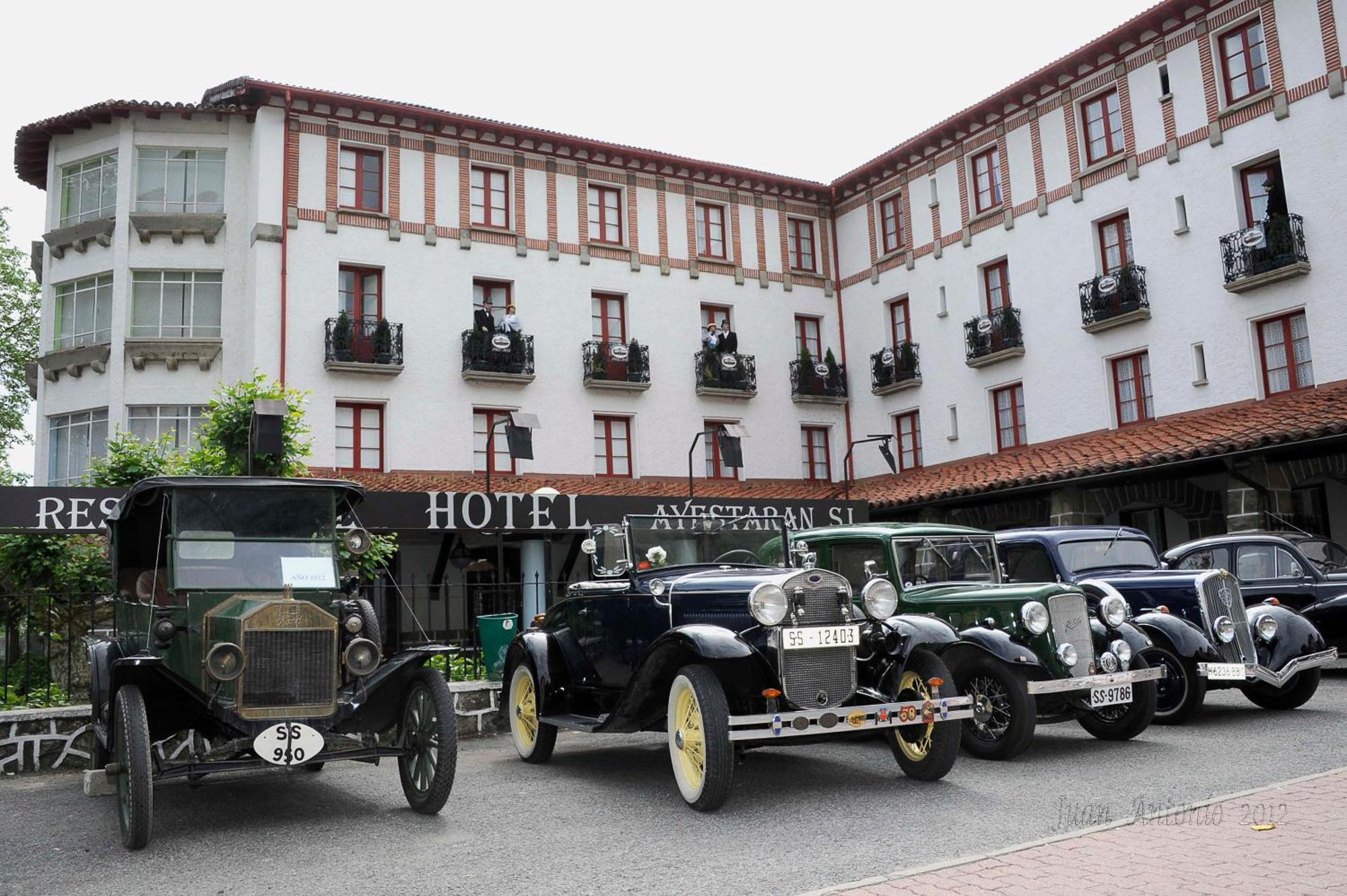 Hostal Ayestaran I เลคุนเบร์รี ภายนอก รูปภาพ