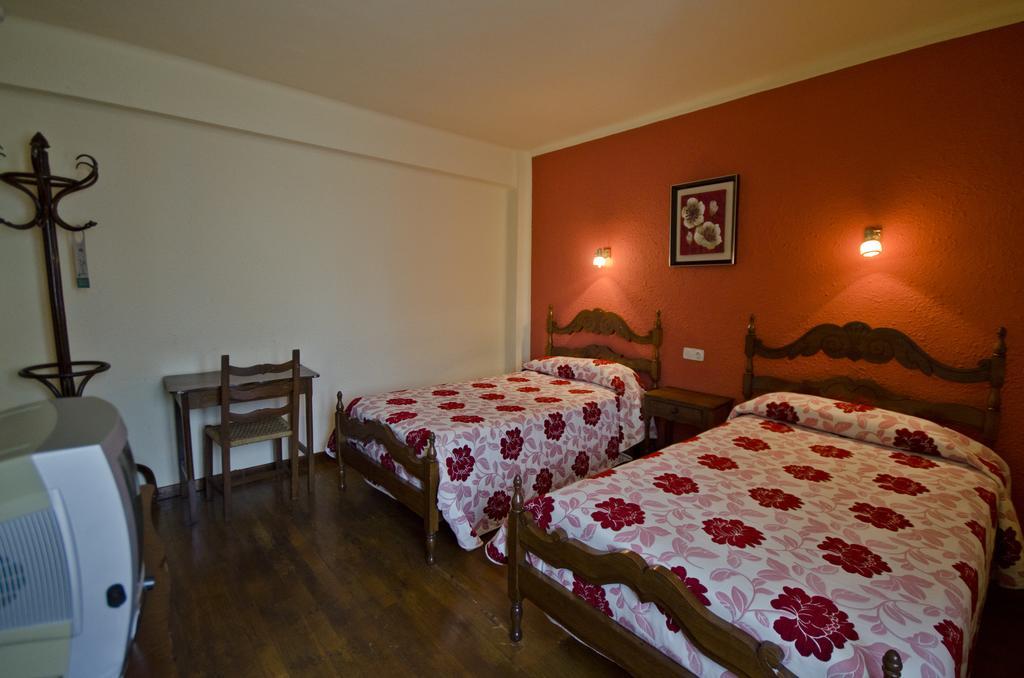 Hostal Ayestaran I เลคุนเบร์รี ภายนอก รูปภาพ