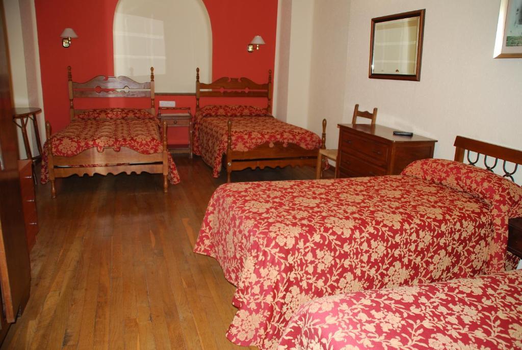 Hostal Ayestaran I เลคุนเบร์รี ภายนอก รูปภาพ